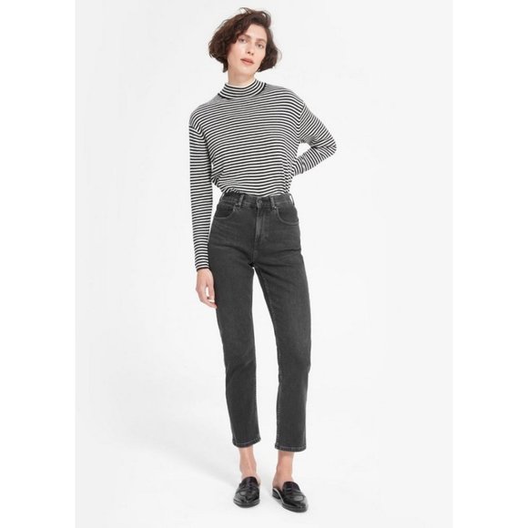 Everlane Denim - EVERLANE | The Cheeky Straight Jeans In Black Washed High Rise Size 31 Crop